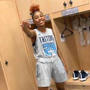 Meet your Posher, Amya